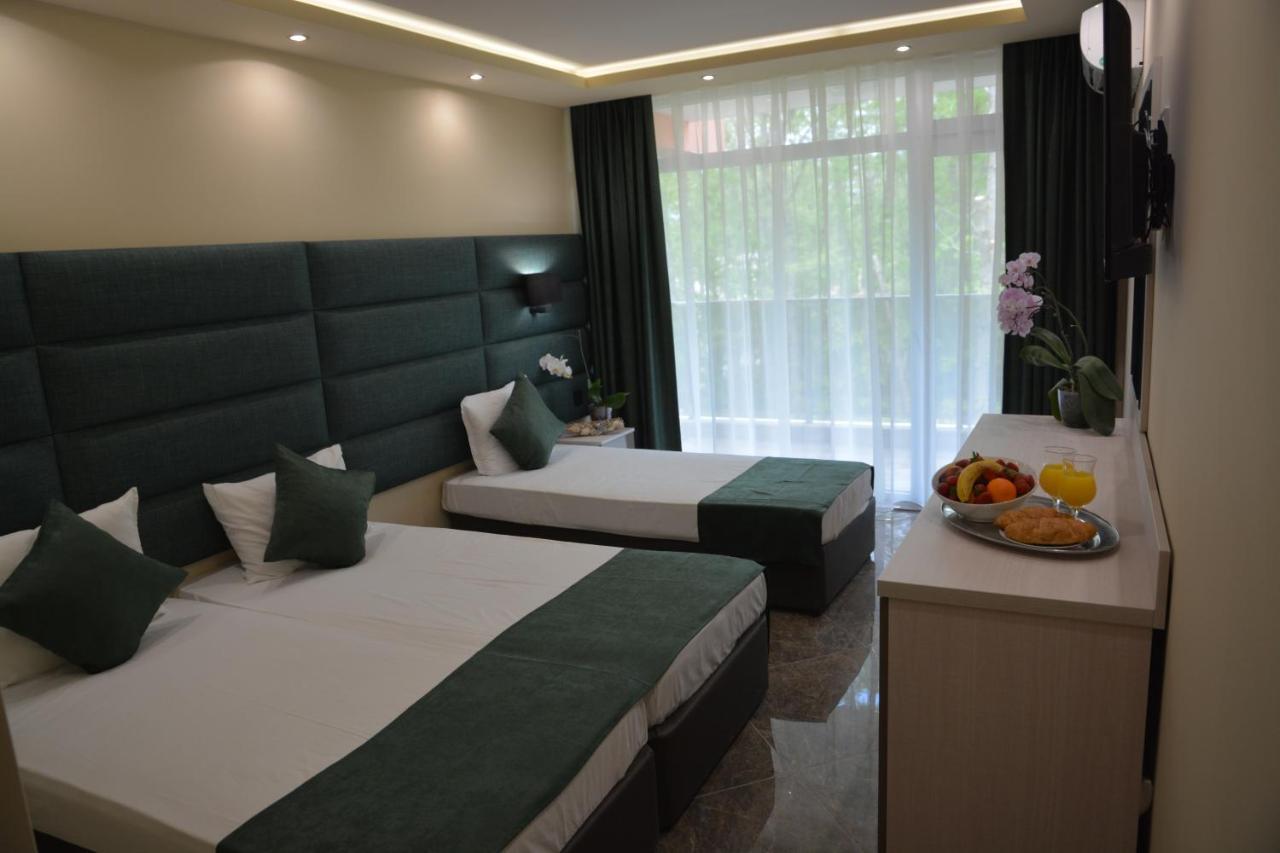 Hotel Neva คีตาน ภายนอก รูปภาพ