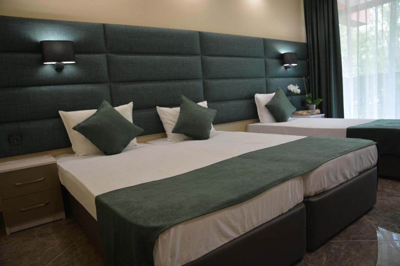 Hotel Neva คีตาน ภายนอก รูปภาพ