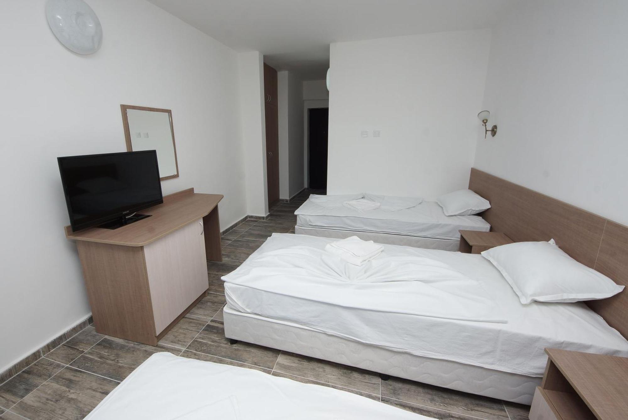 Hotel Neva คีตาน ภายนอก รูปภาพ